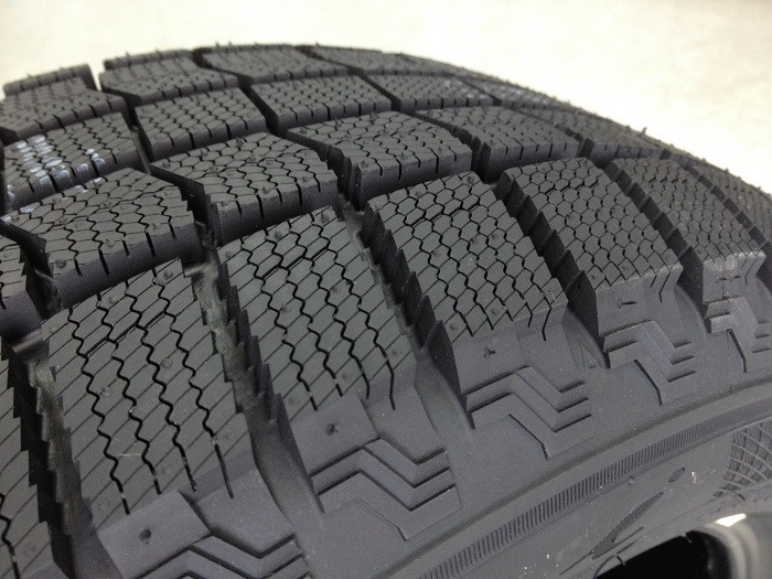 Maxxis SP-03 Arctic Trekker (2)